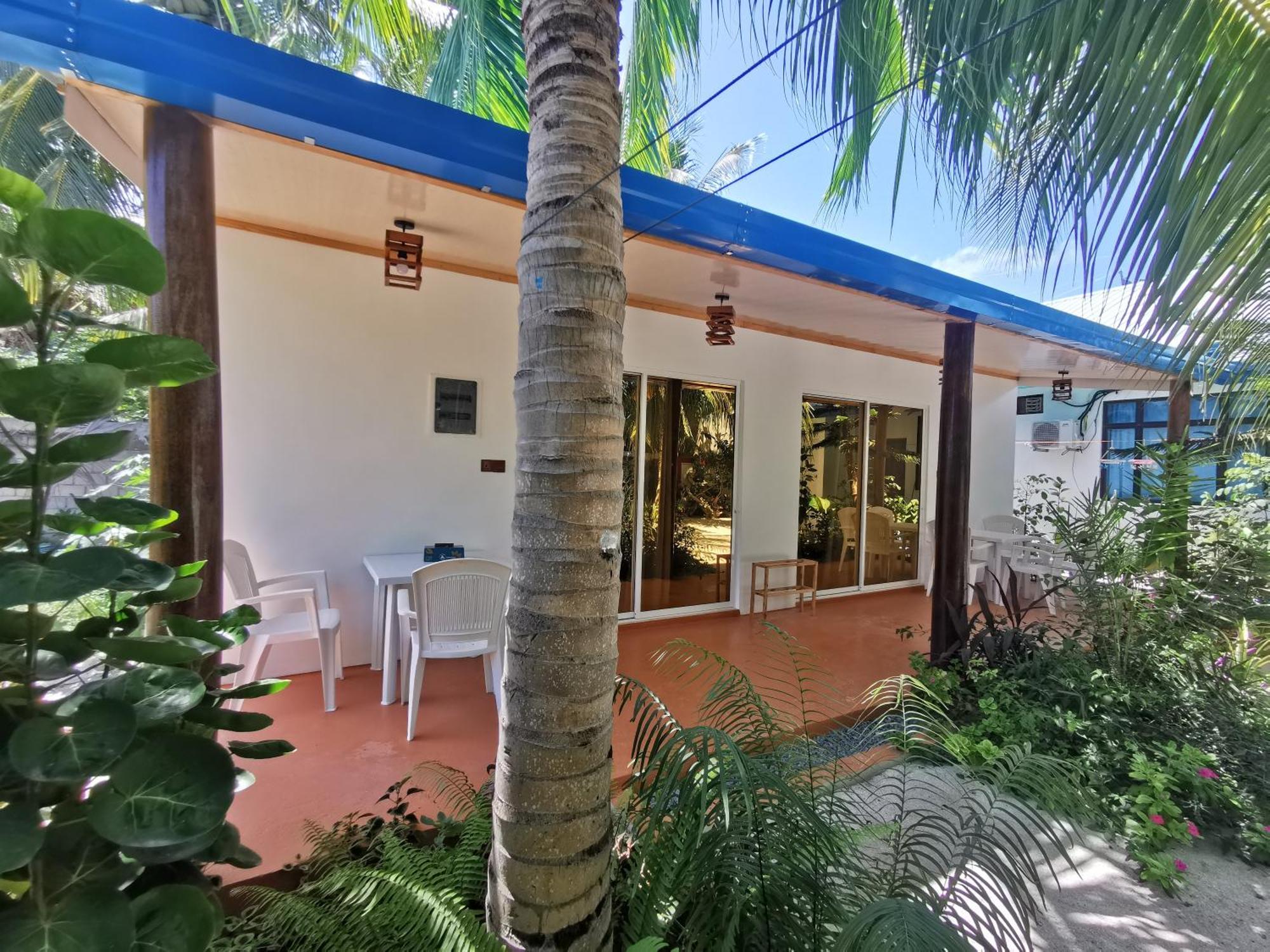 Blue Water Thoddoo Inn 部屋 写真