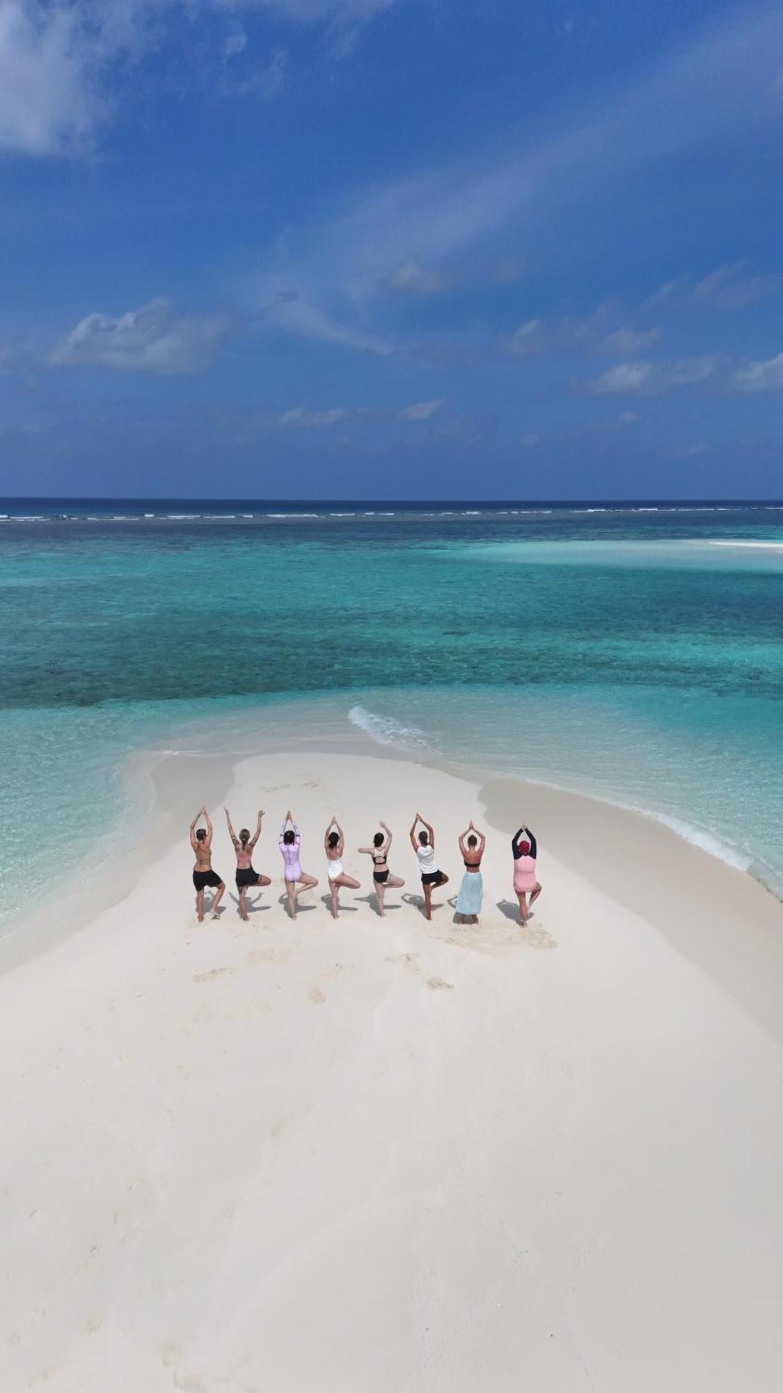 Blue Water Thoddoo Inn エクステリア 写真